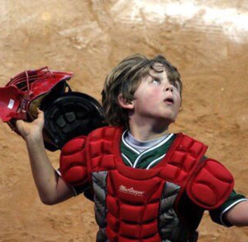 Bruce ✈️🛳⚓️🏝🎉🍑😆🧁