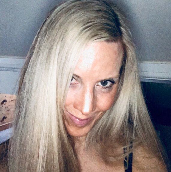 vik 👩‍⚕️ 🏥 🇬🇧