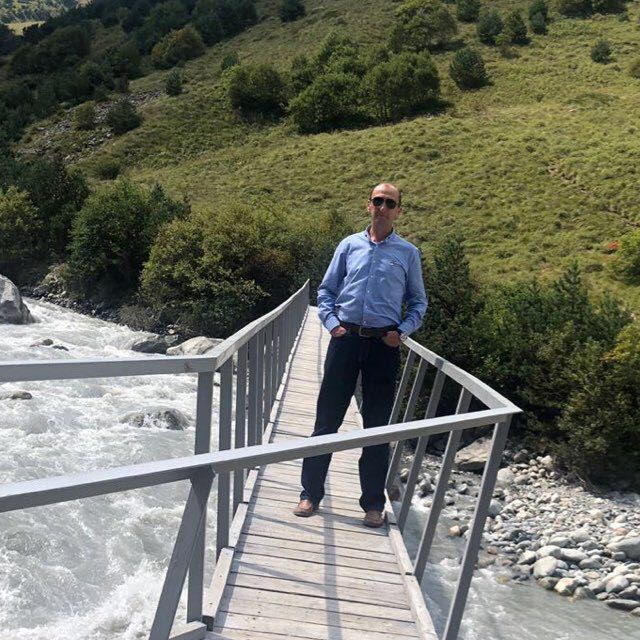 Дикинов Заур