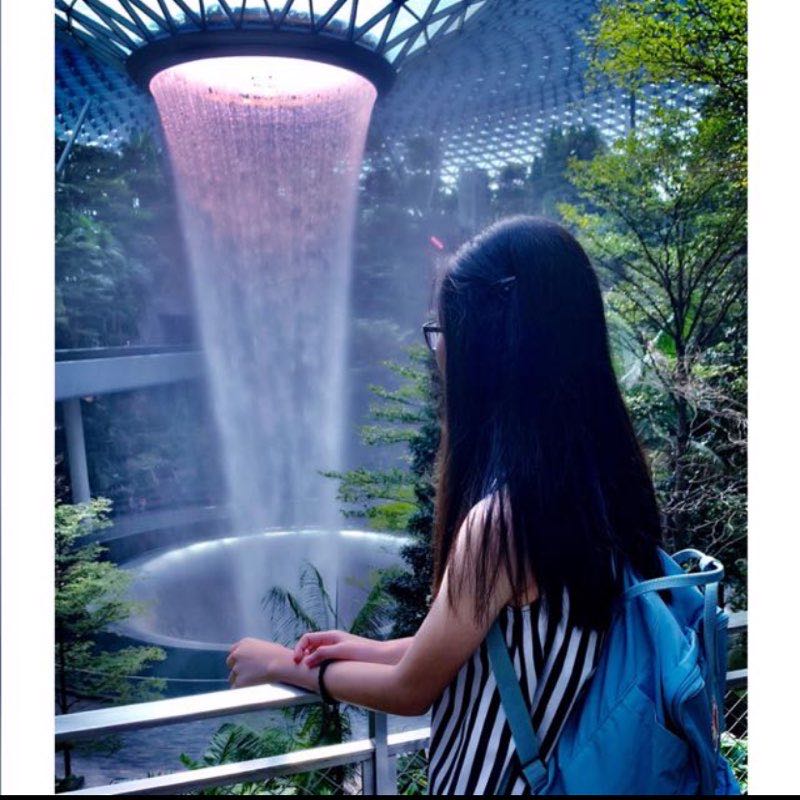 Carine💜🇸🇬