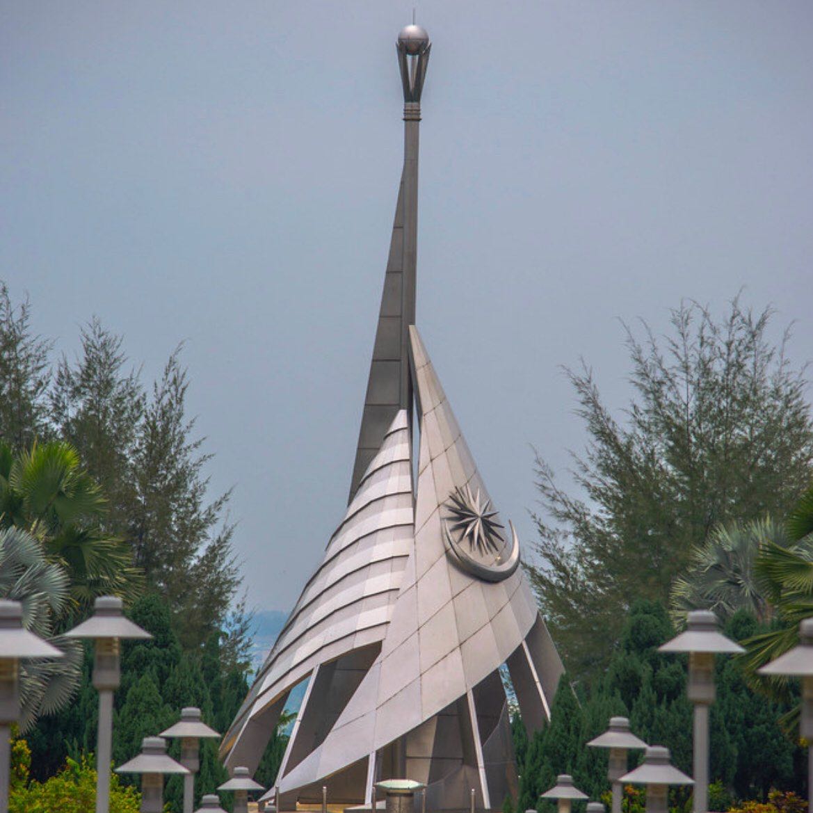 Putrajaya Pacer logo